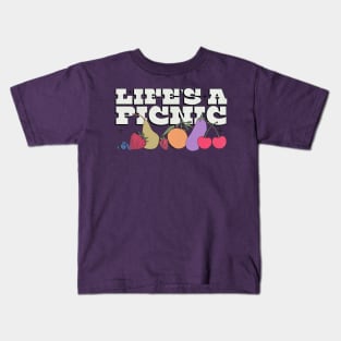 life's a picnic Kids T-Shirt